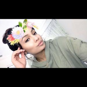 Meet your Posher, Natalie